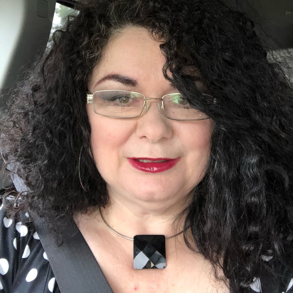 Meet your Posher, Mama
